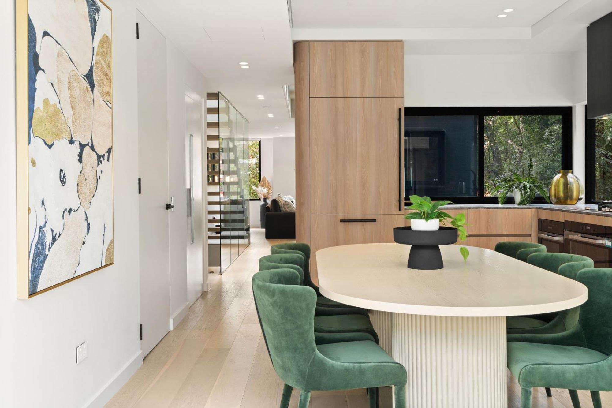 Luxurious Parkside 4br Terrace House W/garage Apartment *