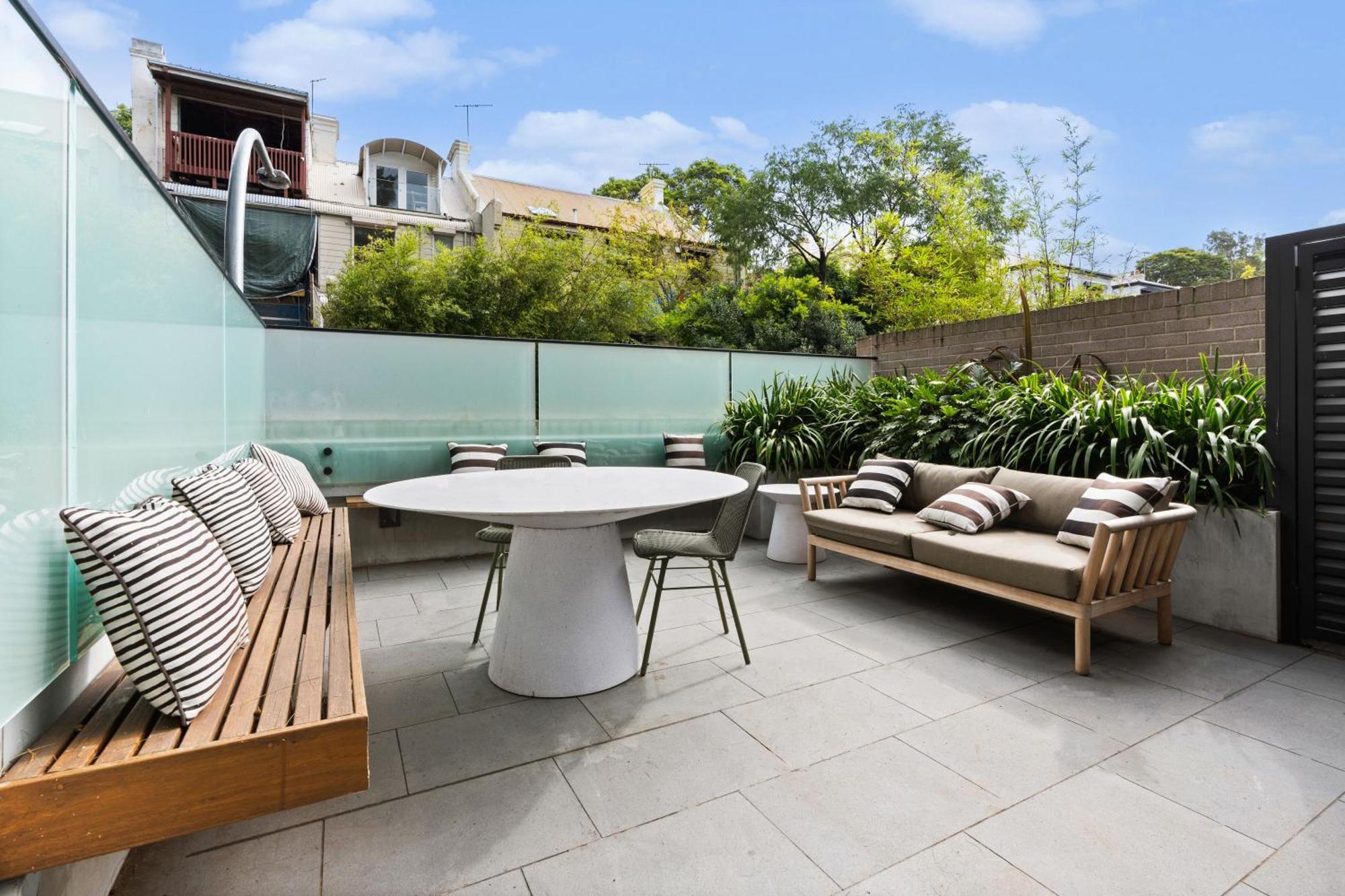 Apartment Luxurious Parkside 4br Terrace House W/garage