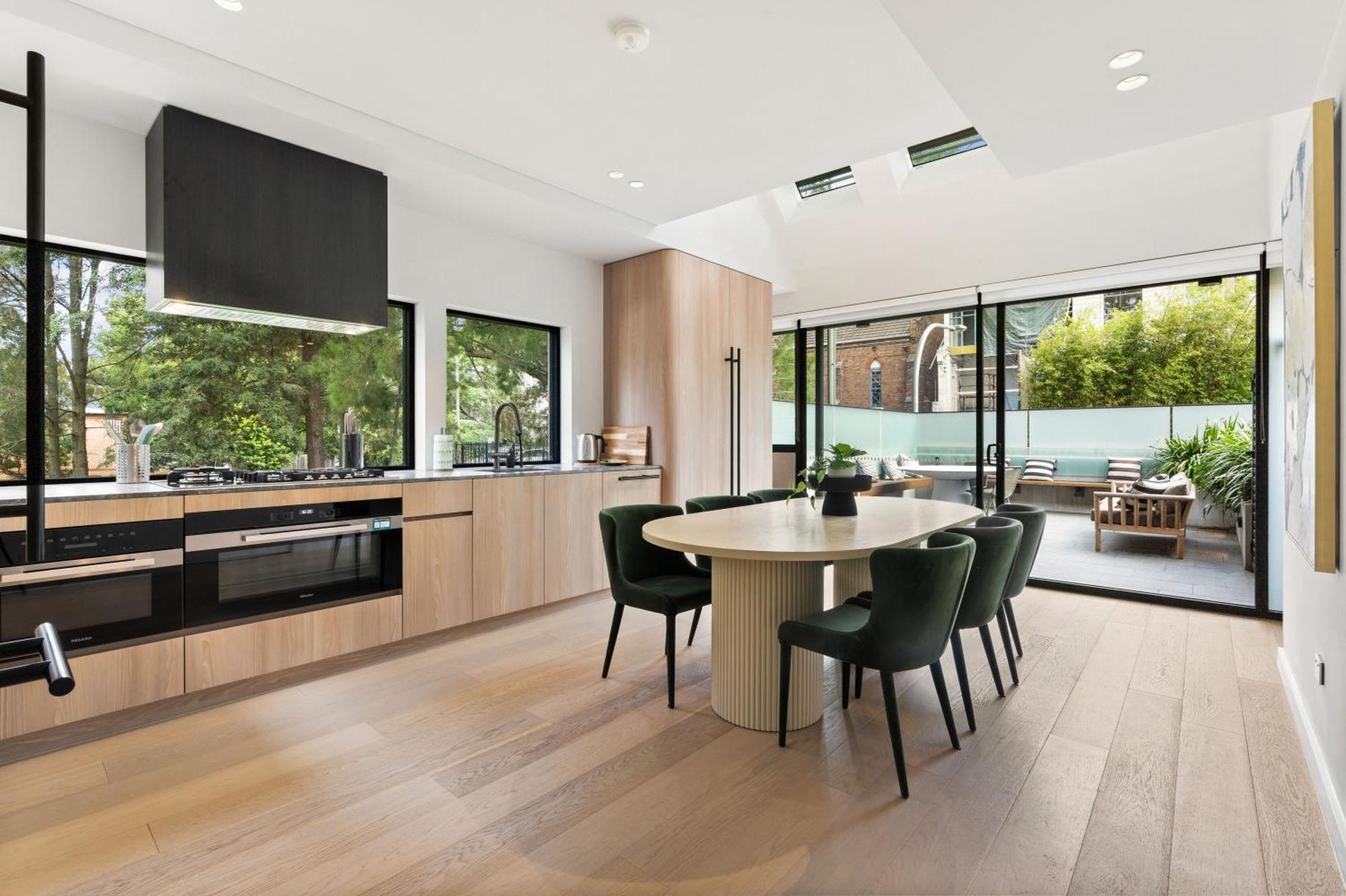 Apartment Luxurious Parkside 4br Terrace House W/garage *